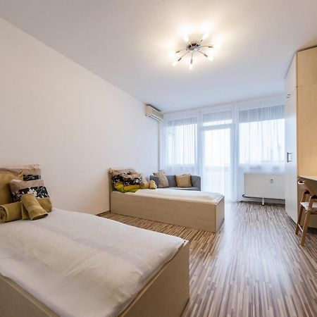 Central Home- Pesterzsébet Budapest Esterno foto